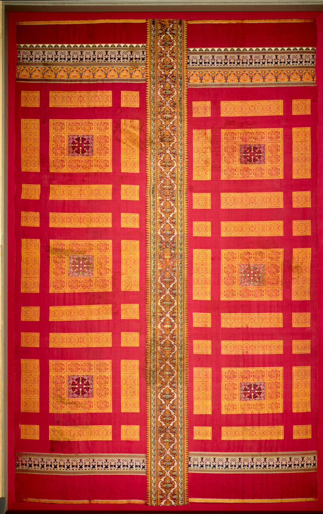 Alhambra Palace silk curtain, Grenada, Spain, Nasrid period, mid-1300s. Silk; lampas weave; 438.15 x 271.78 cm. The Cleveland Museum of Art, Leonard C. Hanna Jr. Fund 1982.16