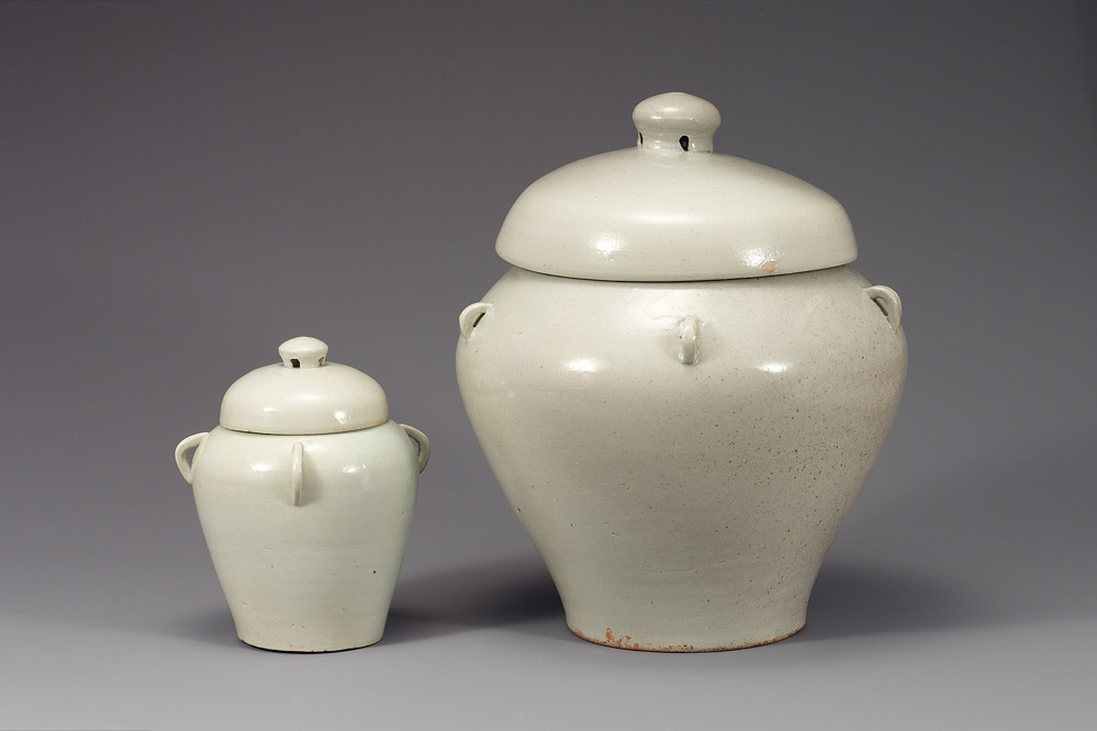 AAM IGS --3.1-.2-- Placenta jars of Princess Myeong-an NMK 3 asian art museum