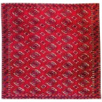 Lot 123: Saryk main carpet, Turkmenistan circa 1830, 7ft. 6in. x 7ft. 9in. Estimate: € 10,000 – 12,000