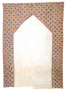 Lot 7 : Kermina suzani, Uzbekistan circa 1840, 8ft. 2in. x 5ft. 9in. Estimate: € 4,000 – 6,000