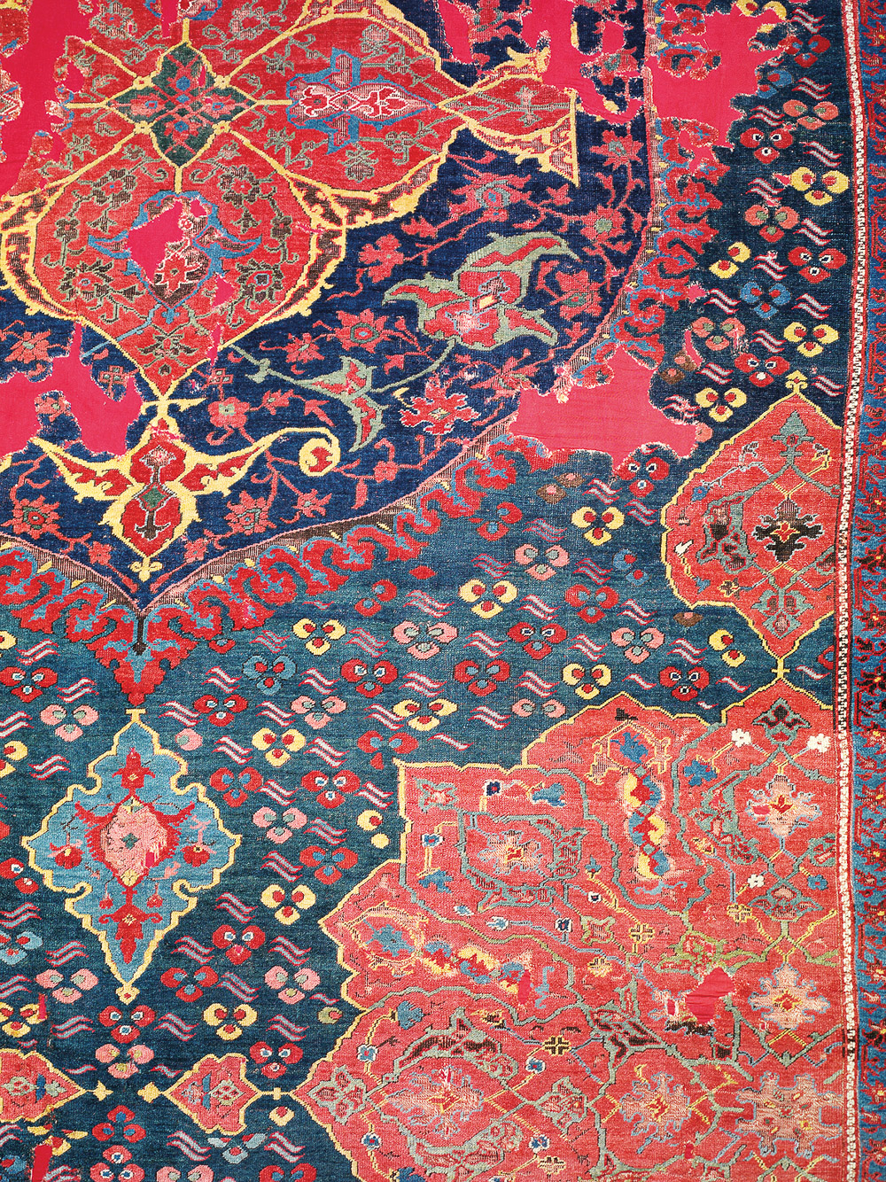 Large-medallion Ushak carpet