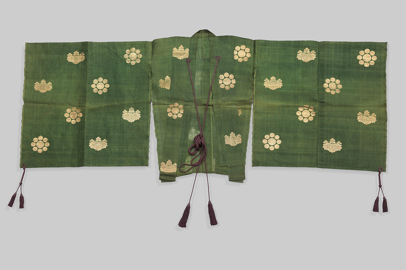 Japanese Hitatare-style Robe for Kemari, 18th century, mid-Edo period (1615-1868) 
